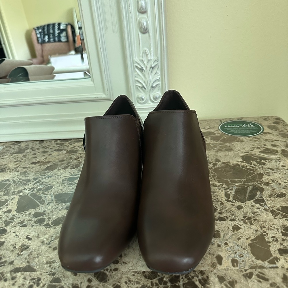 Women Bootie/shoes